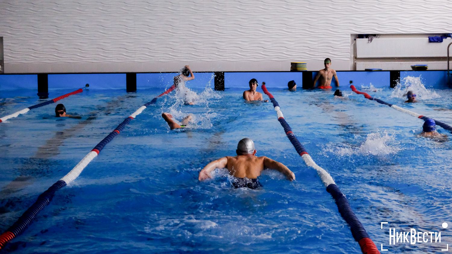 The renovated communal pool of the «Zorya» sports complex, August 2024, photo «Nikvesti"