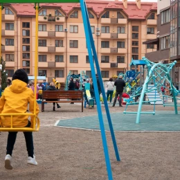 A field near new buildings in Uzhhorod, 2020, photo: Mayor of Uzhgorod Bohdan Andriyev