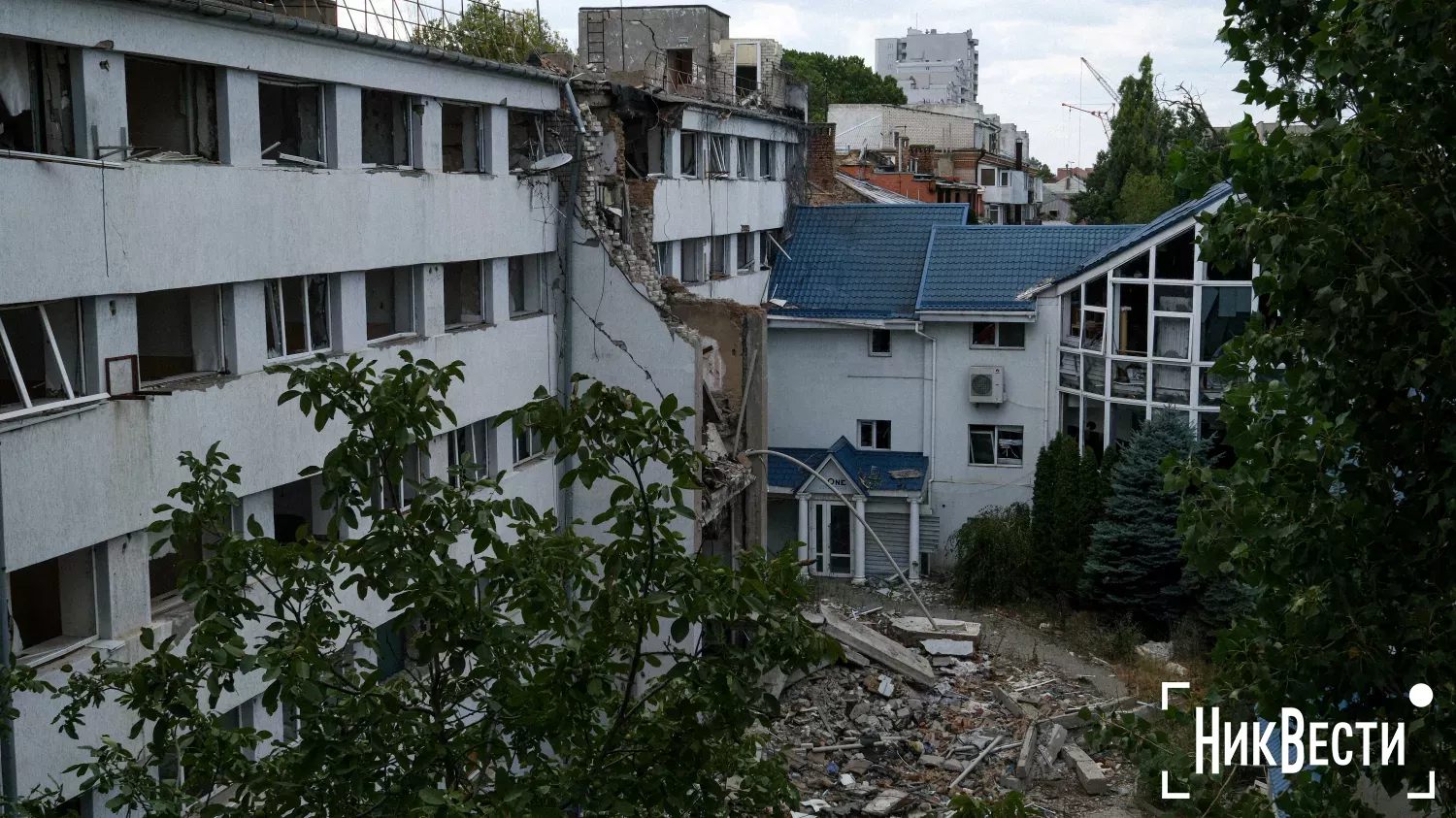 The destroyed hotel «Ingul» in Mykolaiv. Photo «NikVesti"