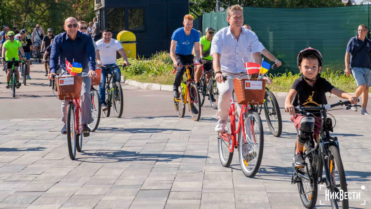 City Day bike ride in Mykolaiv. Photo «MykVisti"