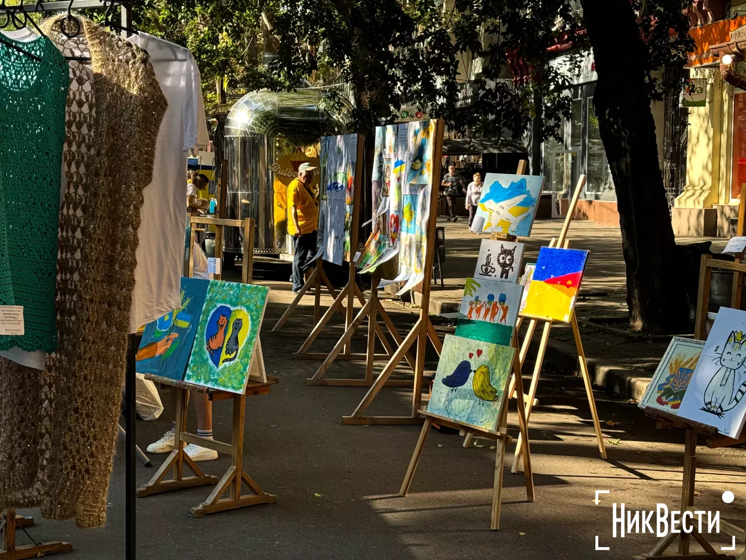 Exhibition of works of families of fallen soldiers. Photo «MykVisty"