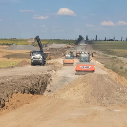 Ремонт дороги Р-55 Одеса - Вознесенськ - Новий Буг. Фото: Єдина будівельна компанія