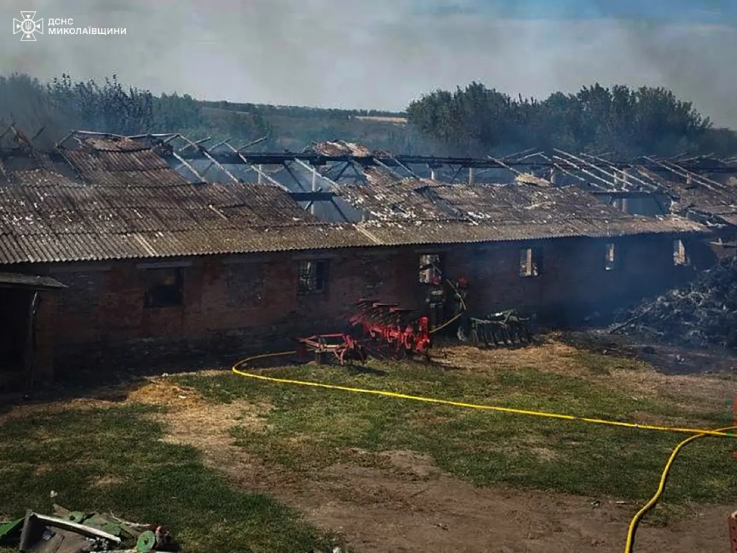 В Первомайском районе загорелась ферма. Фото: ГСЧС Николаевской области