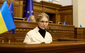 Лідерка партії 