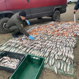 Поліція затримала у Миколаєві рибалку за незаконний вилов, фото: Держекоінспекція