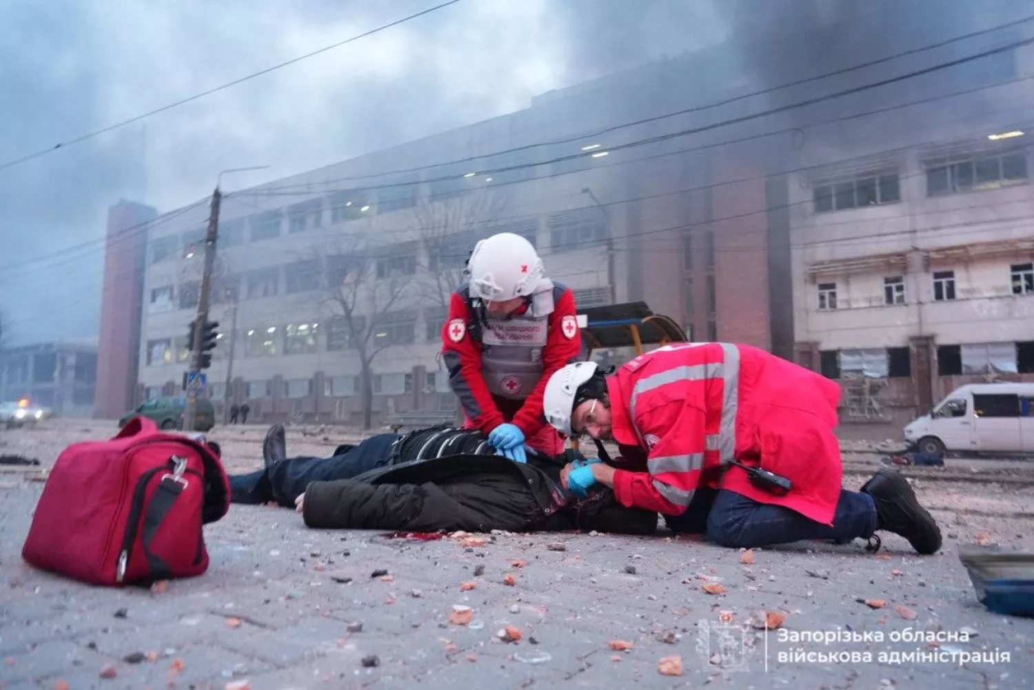 Наслідки російського удару по Запоріжжю 7 січня, фото: Запорізька ОВА