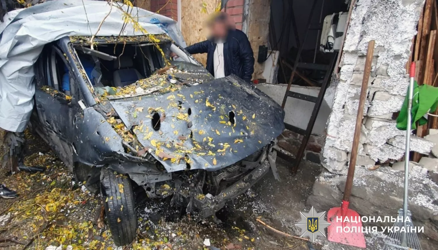 Наслідки обстрілу Херсонщини. Фото: Нацполіція