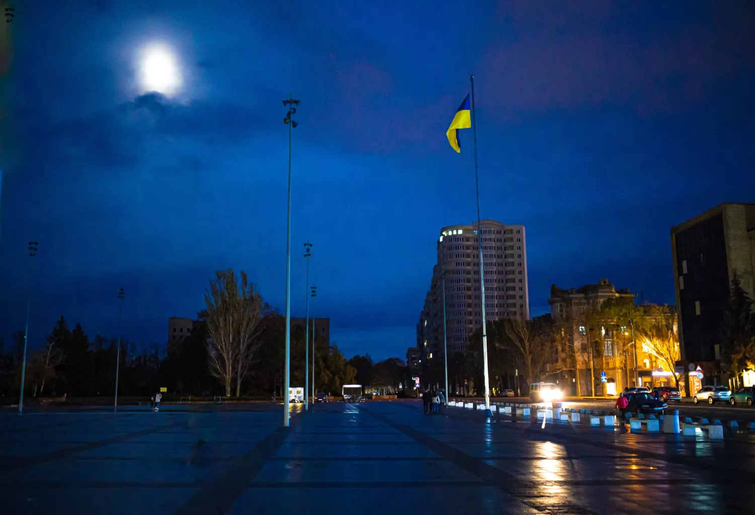 У Миколаєві підрахували вартість продовження освітлення після 23:00 — ₴10 мільйонів на рік. Фото: Дмитро Скороходов