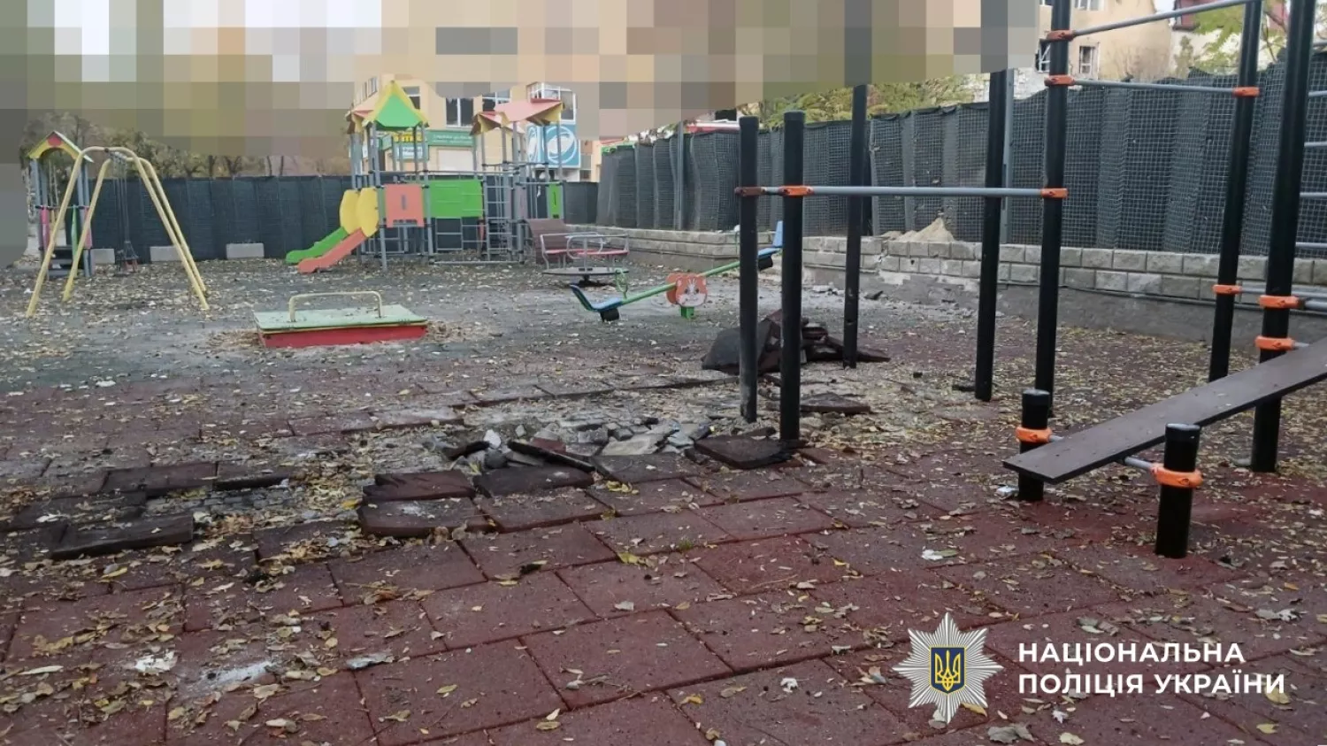 Наслідки обстрілу Херсонщини. Фото: Нацполіція