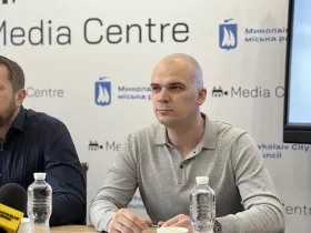 Заступник директора Департамента ЖКГ Ігор Набатов, який готував відповідь, фото «НикВести»