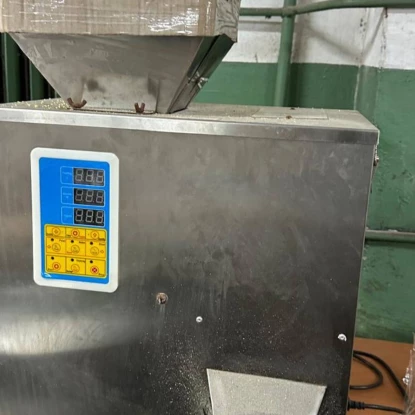 На Миколаївщині викрили мережу, що виготовляла фальсифікат під виглядом відомих брендів. Фото: ОГП