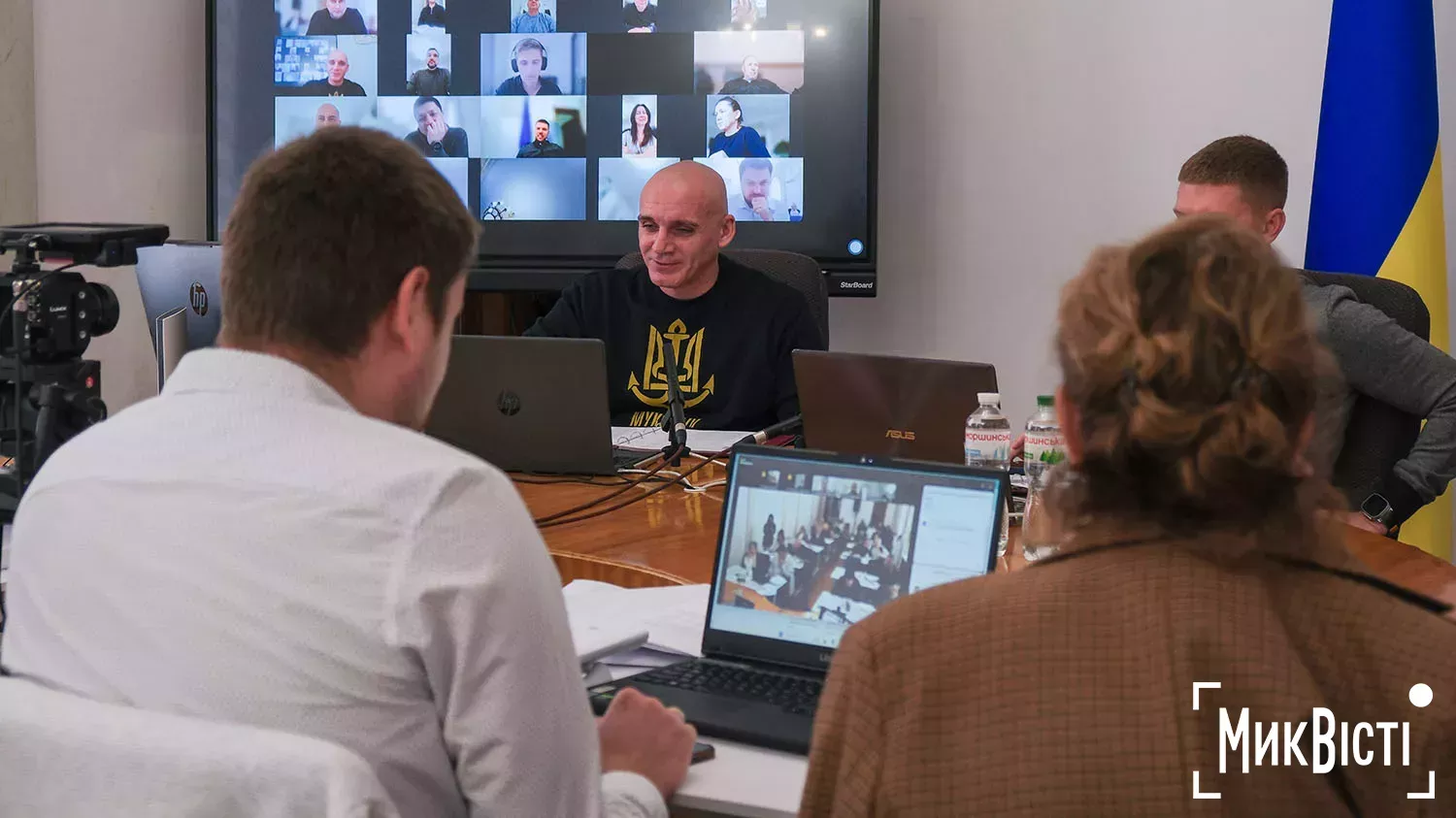 Миколаївська міська рада вперше за майже чотири роки провела частково очне засідання сесії, фото: NikVesti