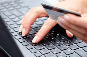 Шахраї у Миколаєві оформили на жінку кредитів на понад 340 тисяч гривень. Фото:  pixabay