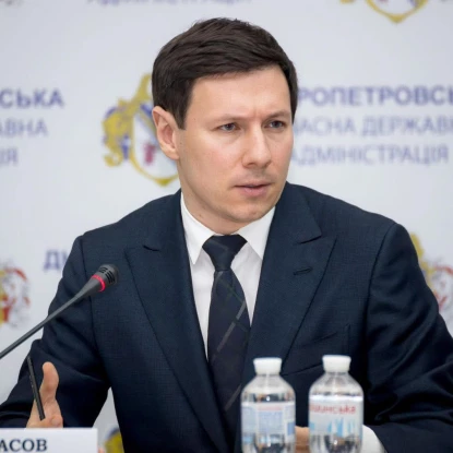 У Дніпрі відбувся круглий стіл щодо викликів прифронтових громад. Фото: Миколаївська обласна рада