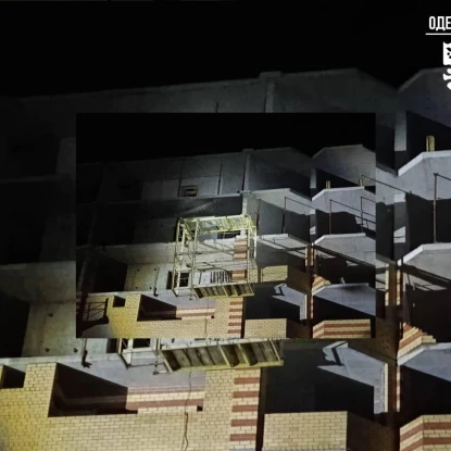 Росіяни влучили у недобудовану багатоповерхівку в Одеси. Фото: Одеська ОВА