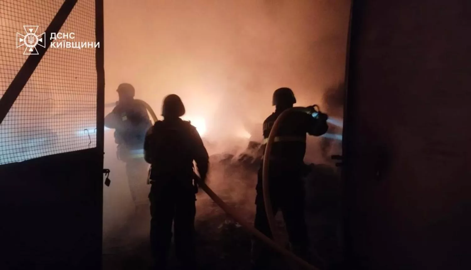 Наслідки обстрілу Києва 14 листопада. Фото: ДСНС Києва