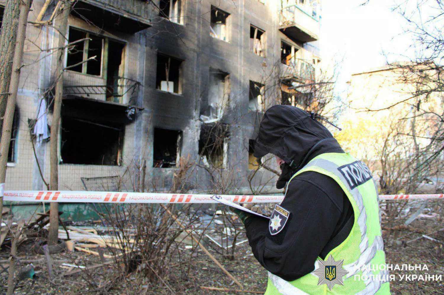 Наслідки обстрілу Києва 14 листопада. Фото: ДСНС Києва
