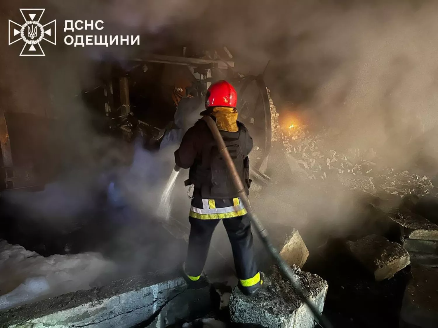 Наслідки обстрілу Одещини. Фото: ДСНС