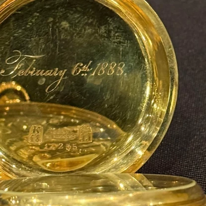 Золотий кишеньковий годинник Ізідора Штрауса. Фото: BNPS