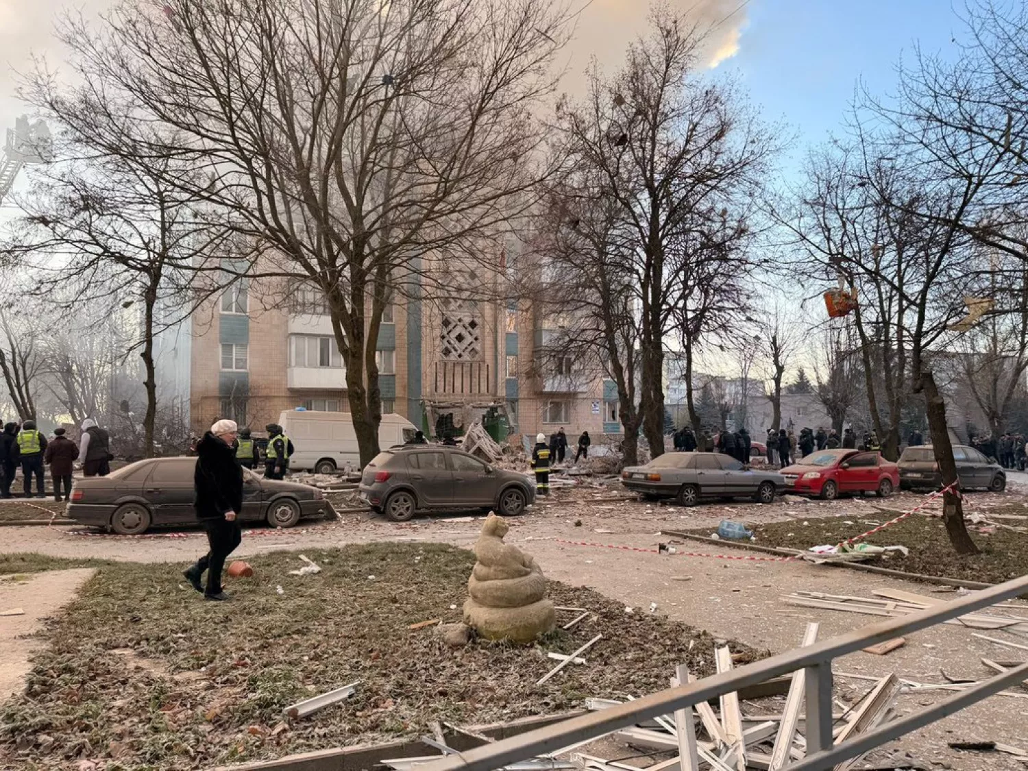 Наслідки російського обстрілу Тернополя. Фото: «Суспільне Тернопіль»