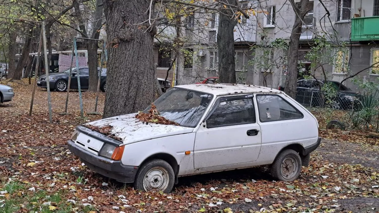 В Одесі запровадили нові правила для покинутих авто. Фото: Суспільне