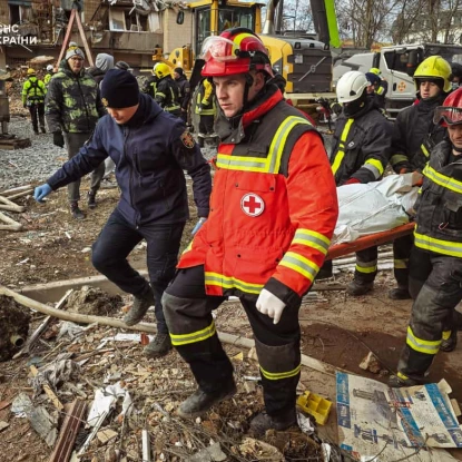 У Тернополі збільшилась кількість жертв після нічних атак РФ. Фото: ДСНС