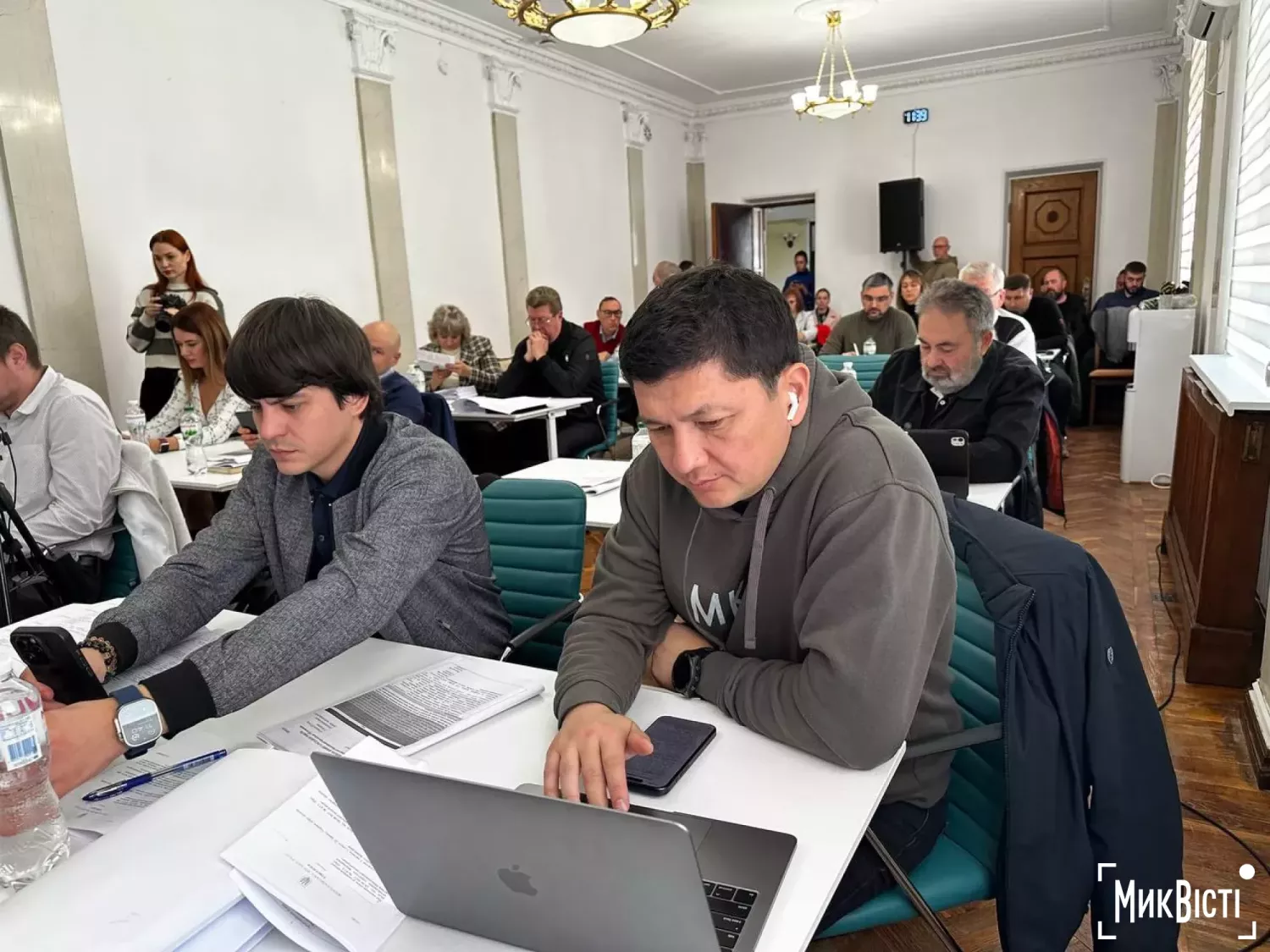 Віталій Кім на сесії на сесії Миколаївської міськради. Фото: NikVesti