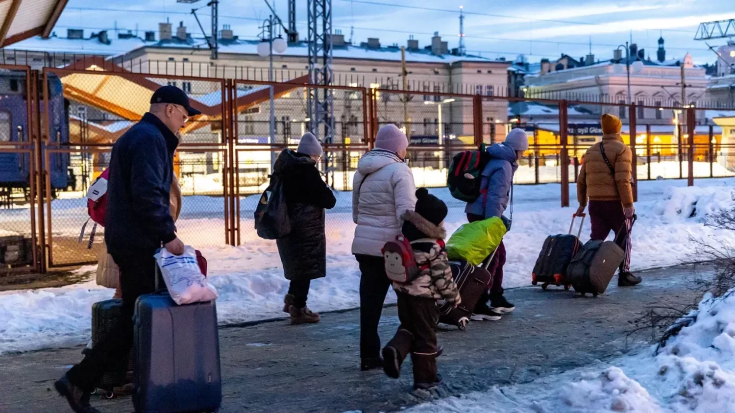 Ілюстративне фото. Українські біженці на кордоні з Польщею. Фото: Dominika Zarzycka / NurPhoto via Getty Images