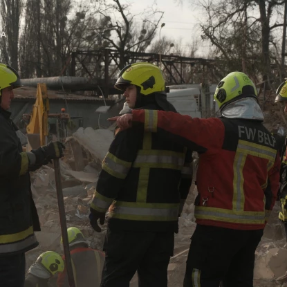 Наслідки обстрілу Києва 25 листопада. Фото: ДСНС