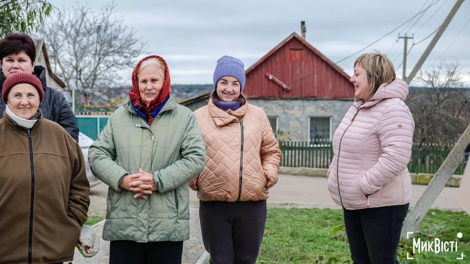 Мобільна станція очищення води на сонячних панелях. Фото: НикВести