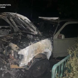 Автомобіль військових, який спалили за вказівкою російських спецслужб. Фото: Одеська обласна прокуратура