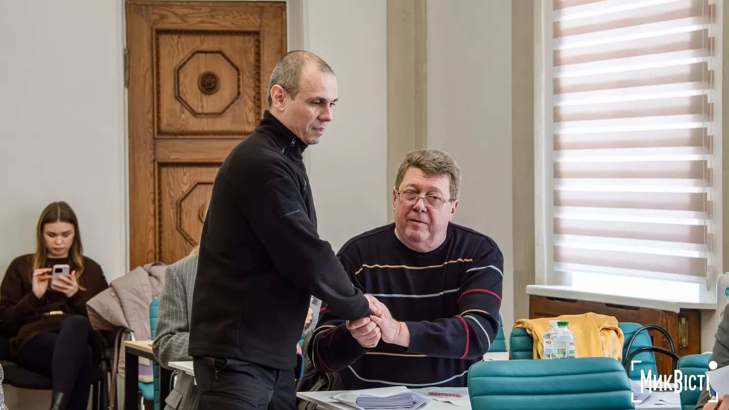 Робоча атмосфера в залі під час 49-ї сесії міськради. Фото: МикВісті