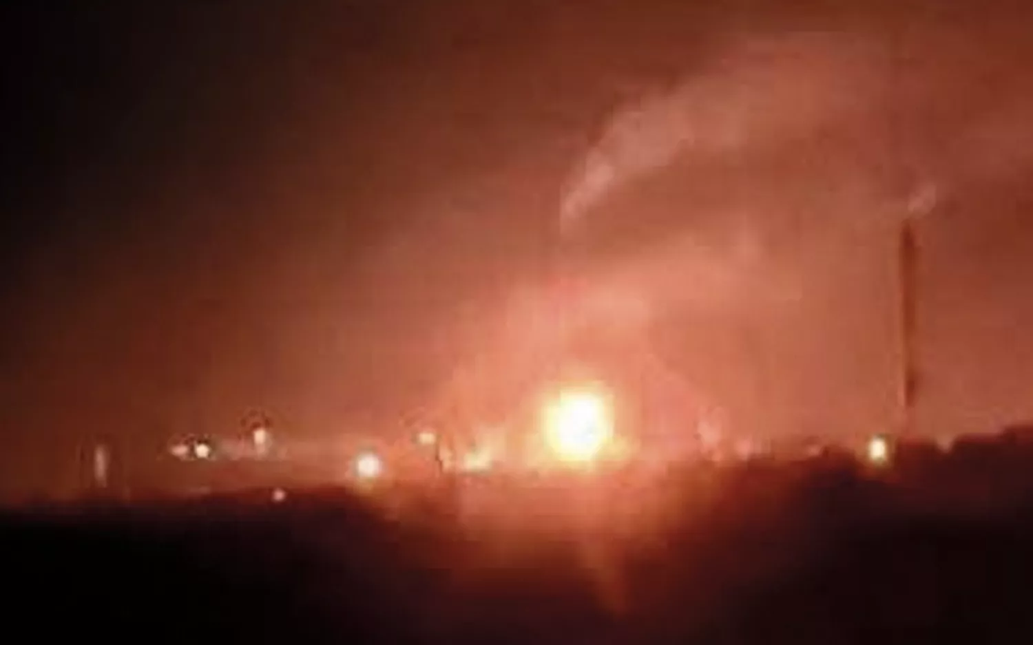 Сили оборони вночі вдарили по Саратовському нафтопереробному заводу. Фото: Генштаб ЗСУ