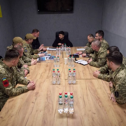 Зеленський заслухав доповідь Мадяра про розвиток Сил безпілотних систем ЗСУ. Фото: Офіс президента