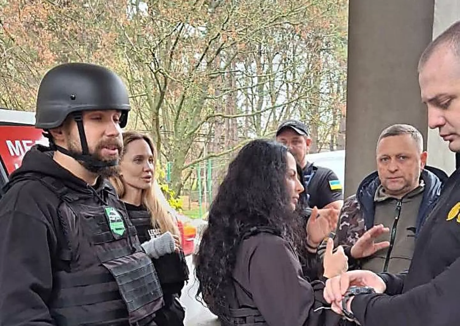 Анджеліна Джолі під час її візиту до Херсону. Ілюстративне фото з соціальних мереж