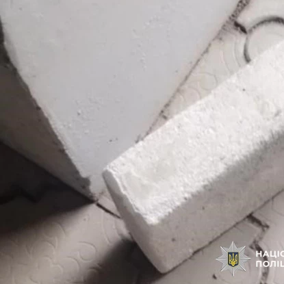 Підліток розбив монітор в модульному укритті в Миколаєві. Фото: Нацполіція