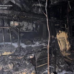 Жінку підозрюють у підпалах двох вантажівок у Миколаєві. Фото: Миколаївська обласна прокуратура