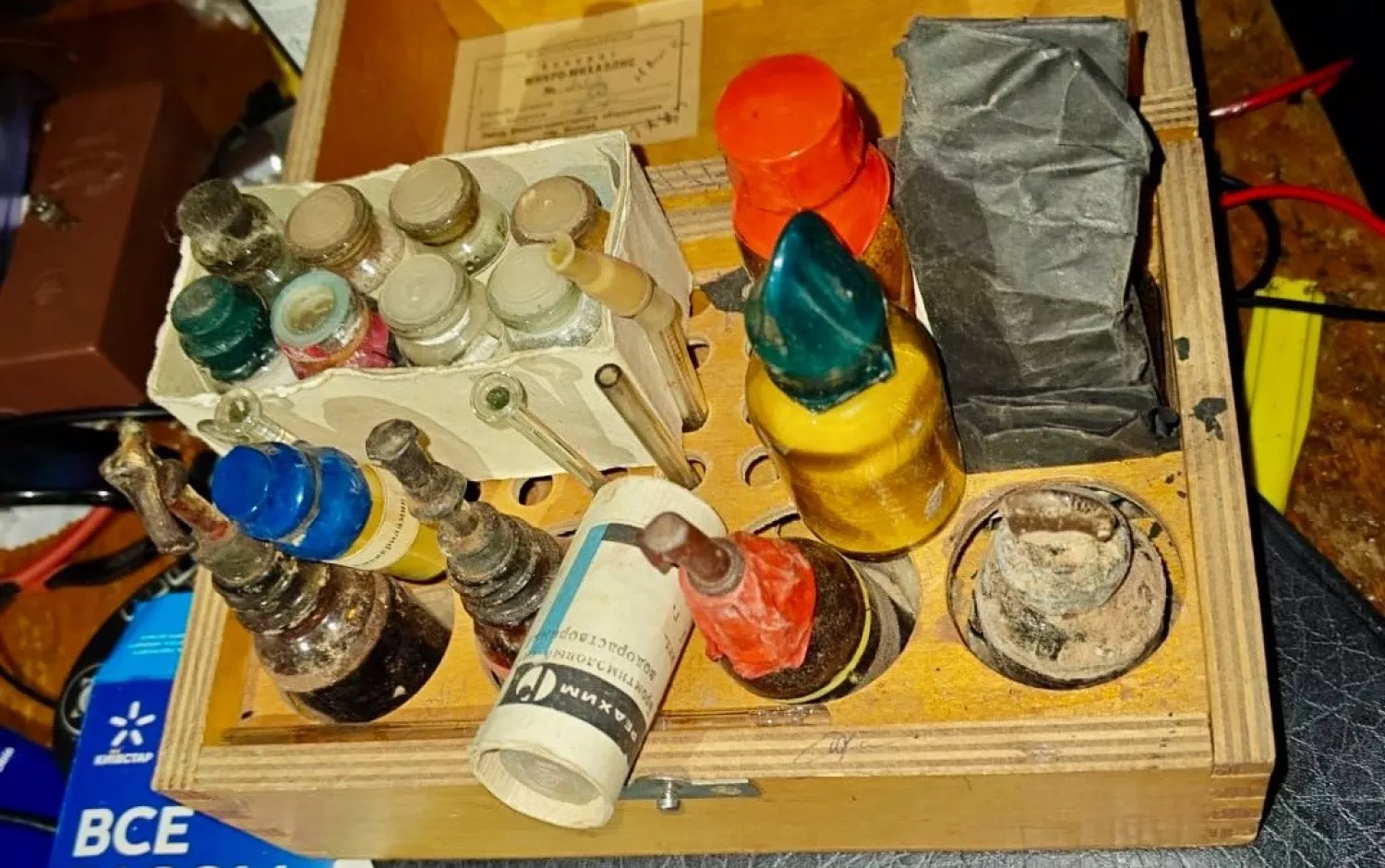 У Первомайську затримали двох підозрюваних у збуті наркотиків та психотропів. Фото: Поліція Миколаївщини