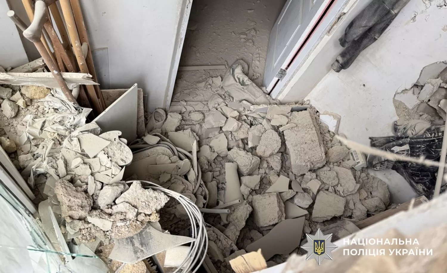 Наслідки обстрілу Херсонщини. Фото: Нацполіція