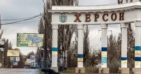 Російські атаки спричинили перебої з електрикою та водою у Херсоні. Фото: rubryka.com