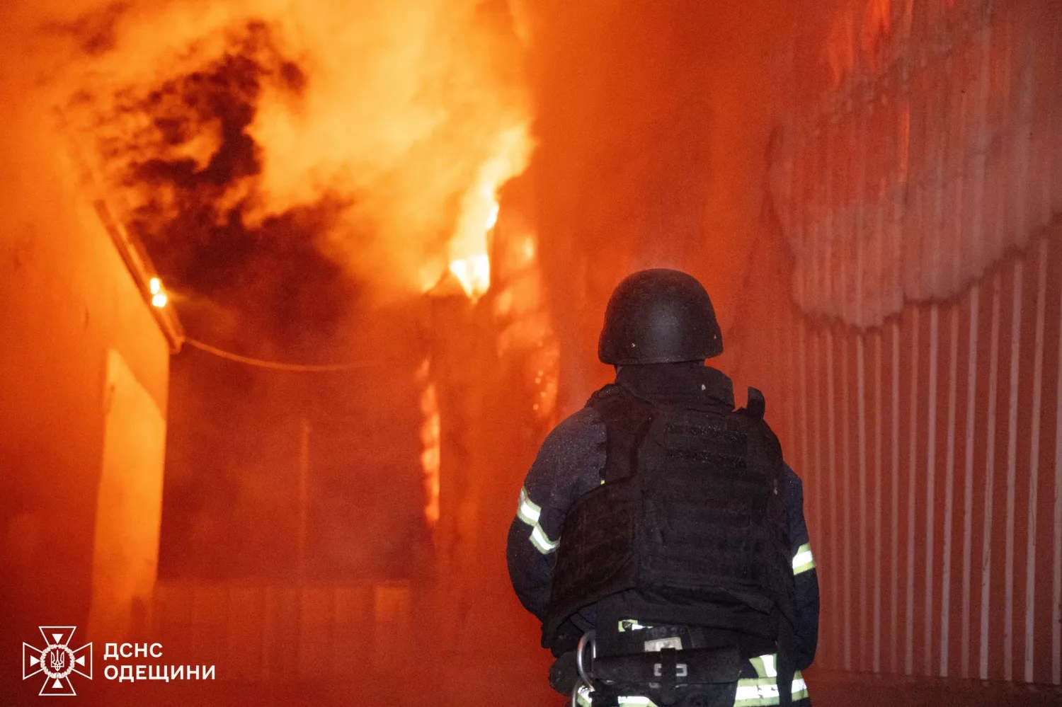 Наслідки удару по Одеській області 16 грудня. Фото: ДСНС