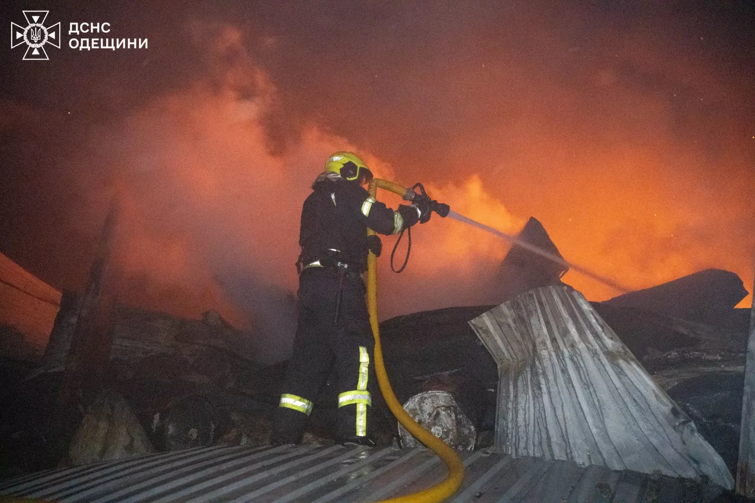 Наслідки удару по Одеській області 16 грудня. Фото: ДСНС