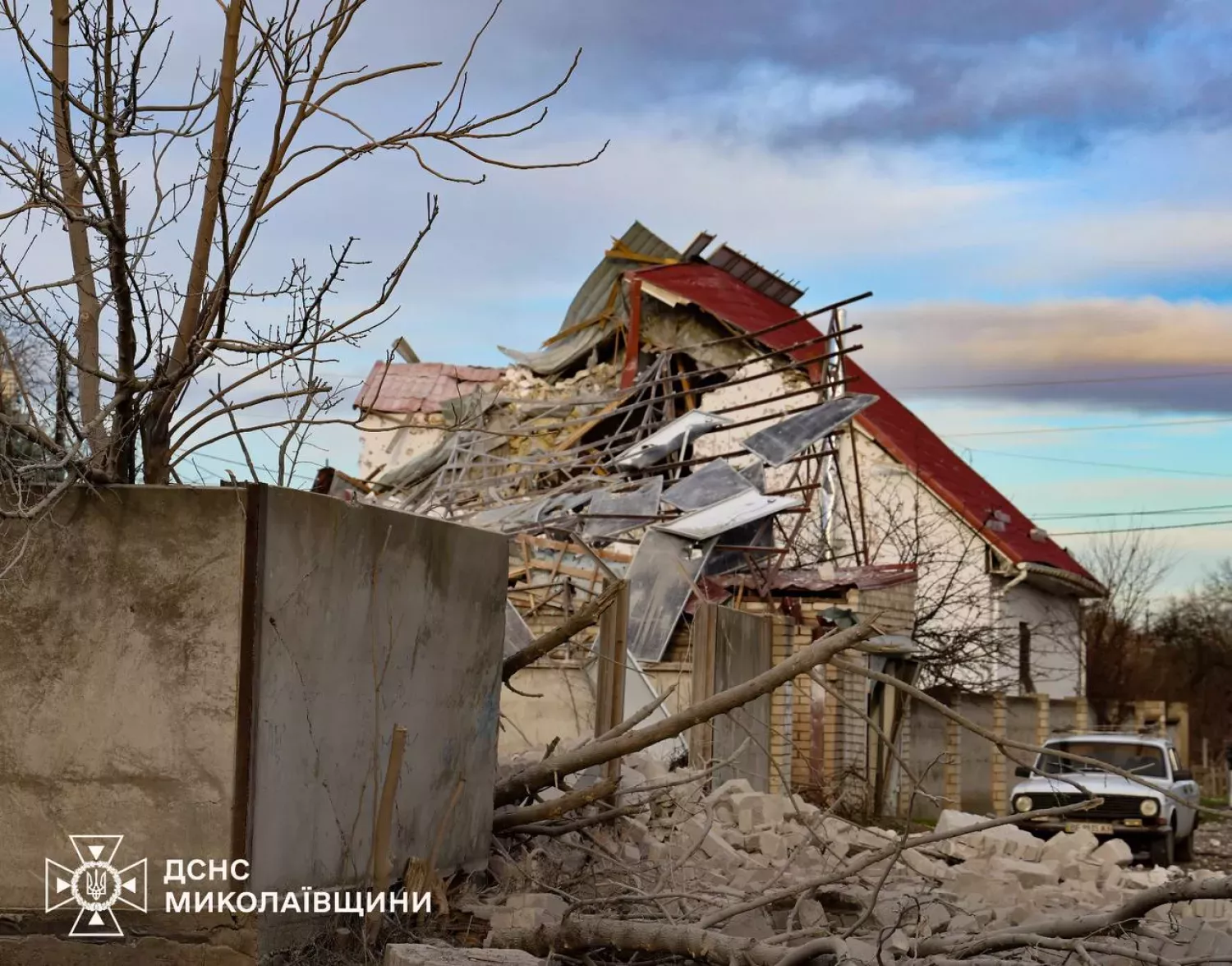Наслідки обстрілу Миколаївщини 13 грудня. Ілюстраційне фото: ДСНС