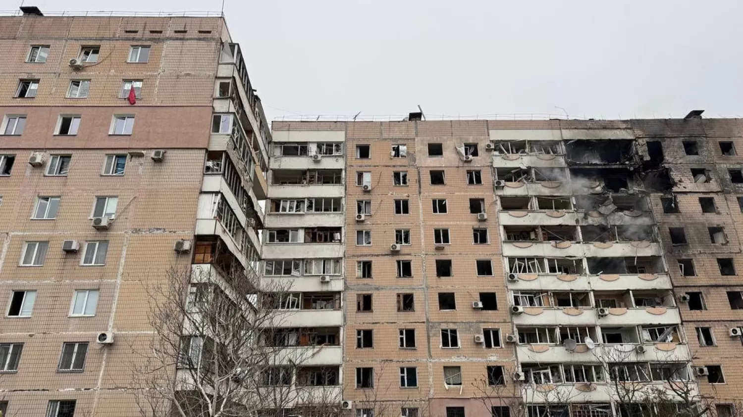 Наслідки обстрілу Запоріжжя, 17 грудня 2025. Фото: Суспільне Запоріжжя