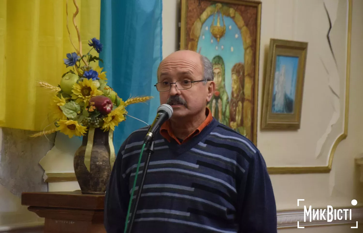 голова правління Миколаївської обласної організації Національної спілки художників України Дмитро Артим. Фото: МикВісті