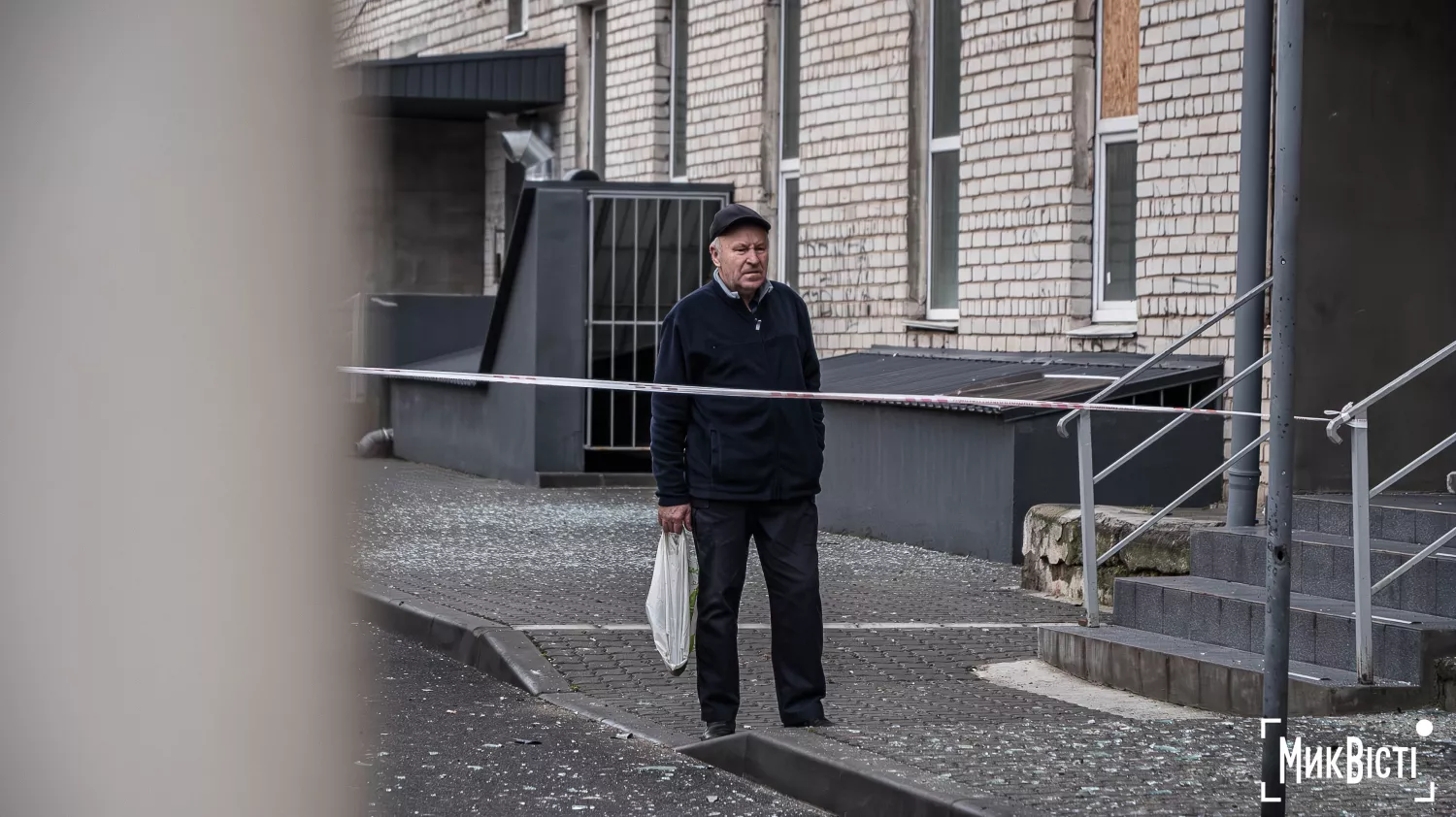 Наслідки російського обстрілу в Миколаєві, 17 грудня 2025 року. Фото: МикВісті