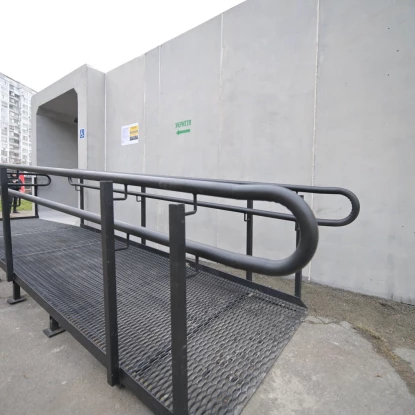 Перше мобільне укриття встановлене в Києві. Фото: Тимур Ткаченко, Facebook