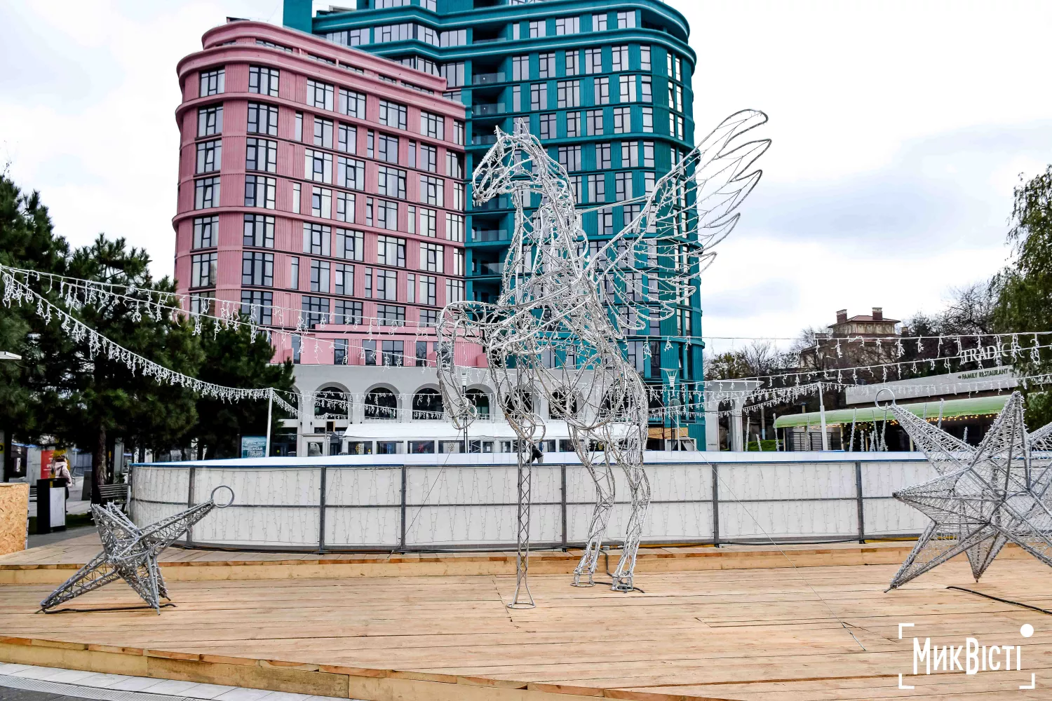 Одеса напередодні новорічних свят, грудень 2025 року, фото «НикВести»