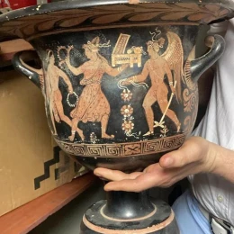 Національний музей історії отримав понад 7 тисяч артефактів колишнього глави Ради Міністрів Криму. Фото: ДБР