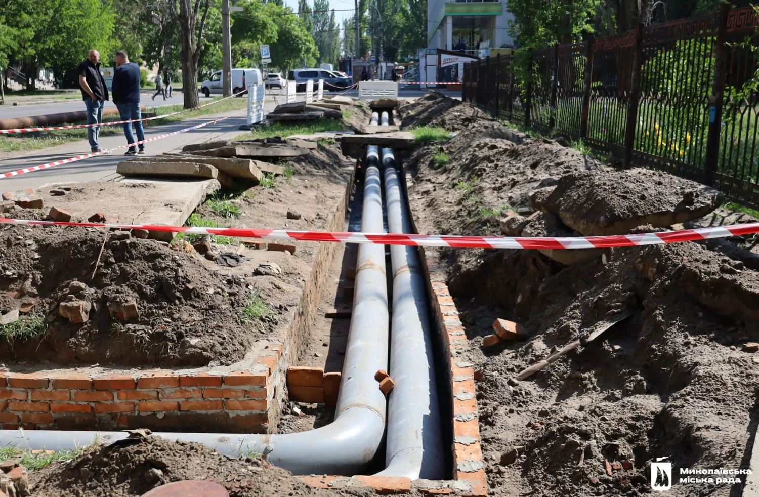 Заміна темломережі біля будинків на Курортній. Фото: Миколаївська міська рада